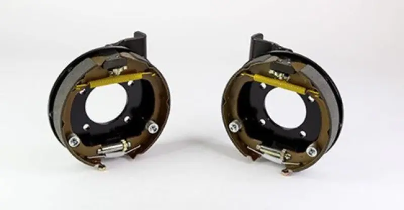 Wilwood Brackets Pair Disc Drum 12 Bolt Chevy Special 2.81in Offset Less Caliper Brackets
