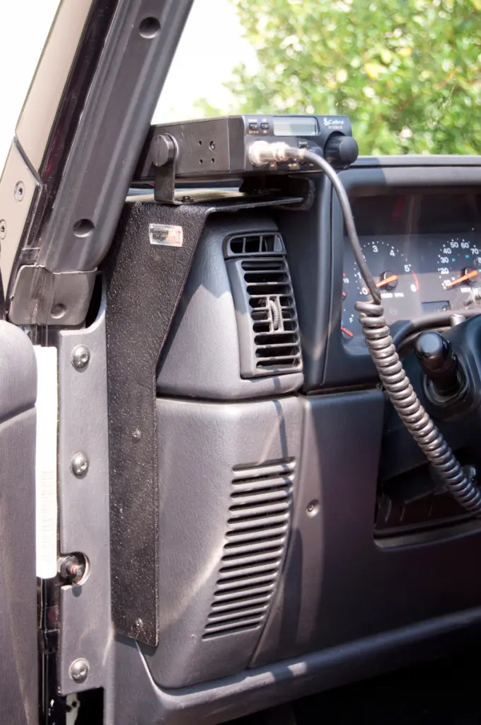 Rugged Ridge CB Radio Dash Mount 1997-2006 Jeep Wrangler TJ/LJ